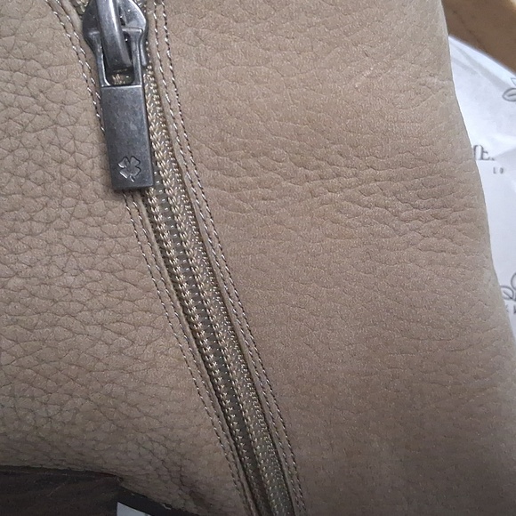 Boot bundle - Picture 1 of 2